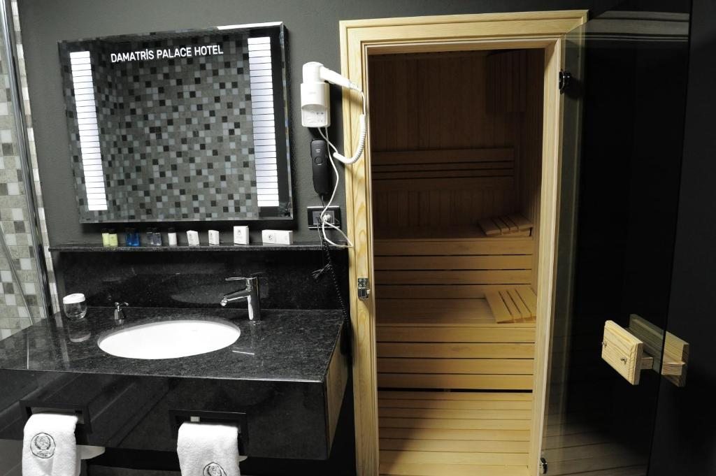 Сьюит (Люкс с кроватью размера 