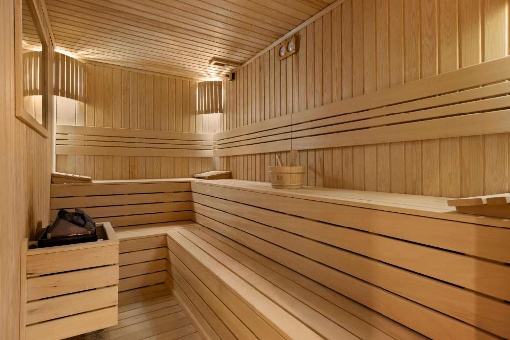 Сьюит (Люкс с кроватью размера 