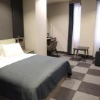 Трехместный (Номер Делюкс для некурящих с 1 кроватью размера 