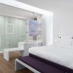 Сьюит (Полулюкс First Class), YOTEL Istanbul Airport (Landside)