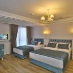 Трехместный (Улучшенный трехместный номер с видом на море), Yılsam Sultanahmet Hotel