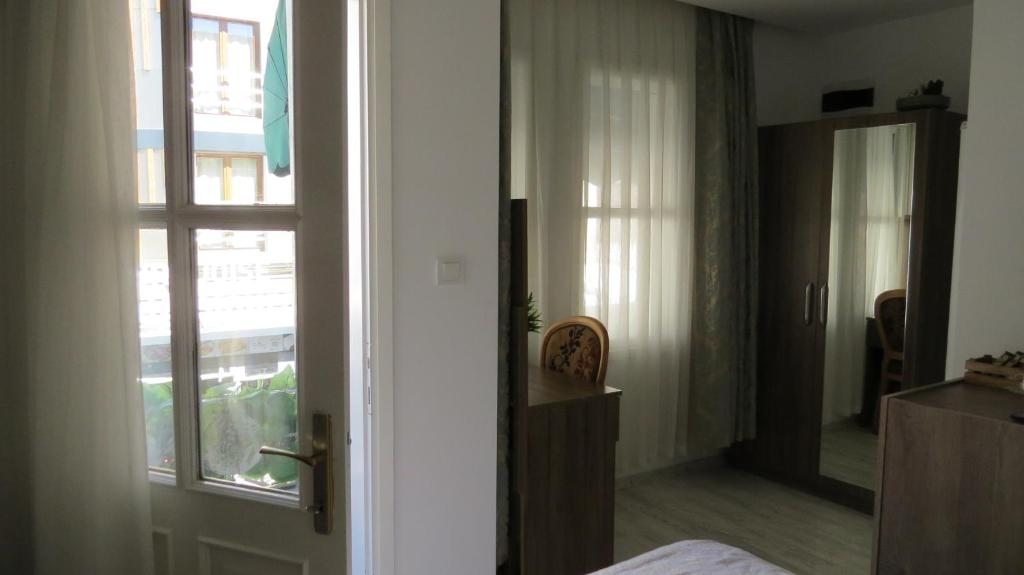 Двухместный (Двухместный номер Делюкс с 1 кроватью и балконом) отеля Zeugma Hotel Sultanahmet, Стамбул