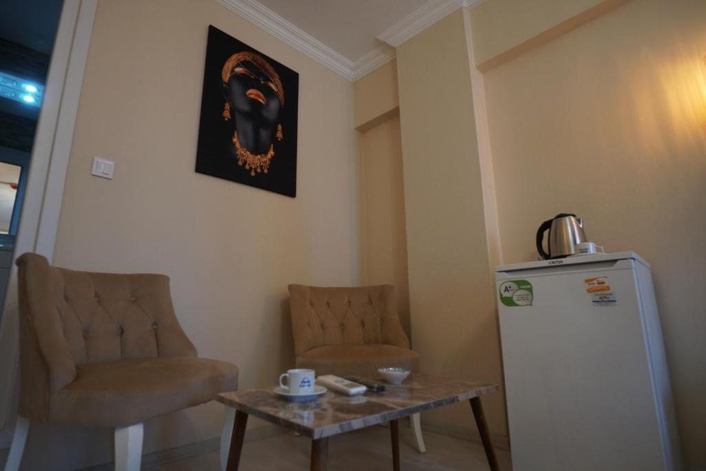 Двухместный (Двухместный номер с 1 кроватью и балконом) отеля Zion Home Butik Otel, Стамбул