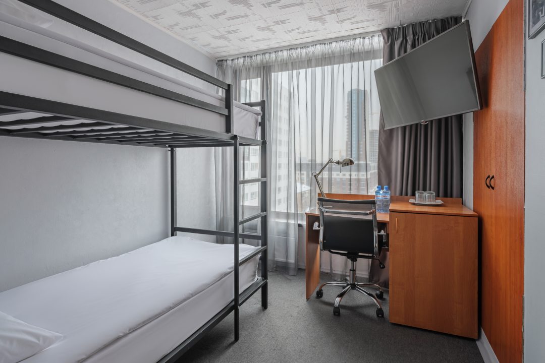 Двухместный (Стандарт с двухъярусной кроватью) гостиницы Маринс Парк Отель Екатеринбург