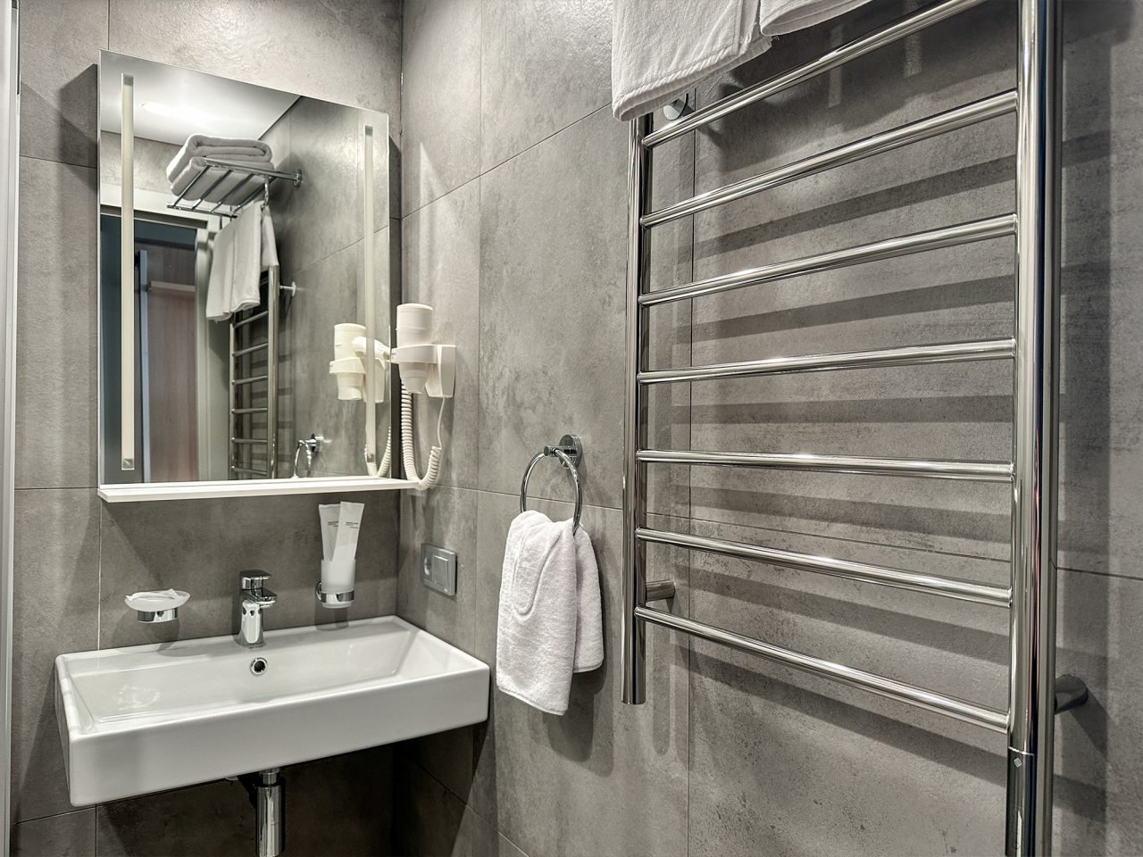 Одноместный (Стандарт улучшенный с односпальной кроватью), Маринс Парк Отель Екатеринбург