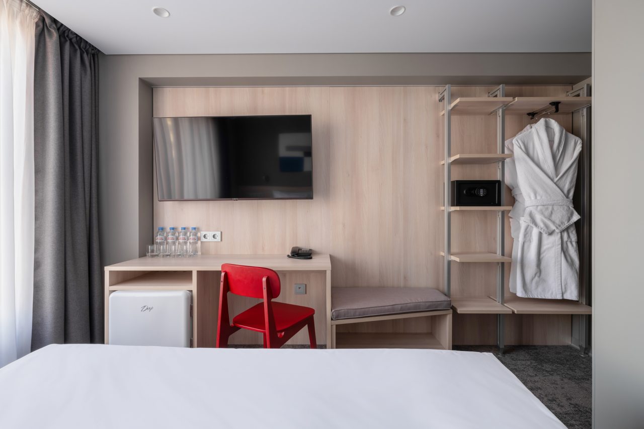 Двухместный (Стандарт улучшенный с двуспальной кроватью), Маринс Парк Отель Екатеринбург