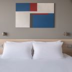 Двухместный (Стандарт улучшенный с двуспальной кроватью и креслом), Маринс Парк Отель Екатеринбург