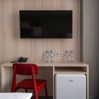 Двухместный (Стандарт улучшенный с двуспальной кроватью и креслом), Маринс Парк Отель Екатеринбург