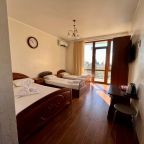 Четырехместный (Четырехместный стандарт), Гостевой дом Огонёк