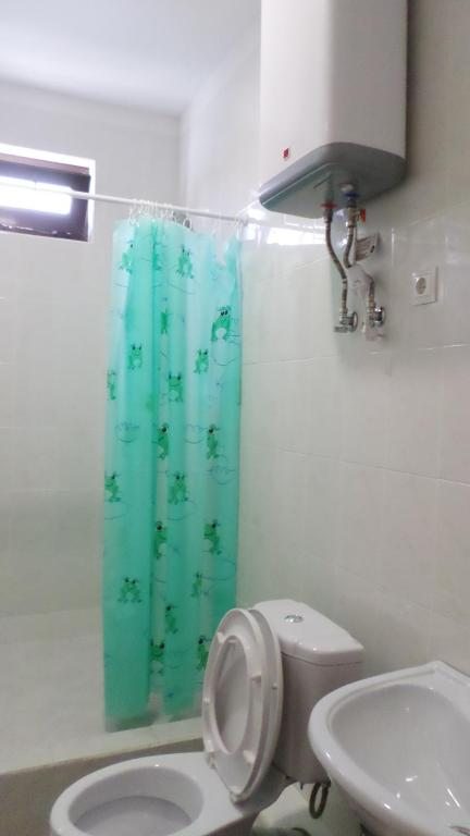 Семейный (Семейный номер с ванной комнатой) отеля Mix hotel Lime, Сухум
