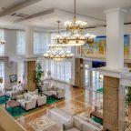 Стойка приема и размещения, Гостиница Palmira Palace