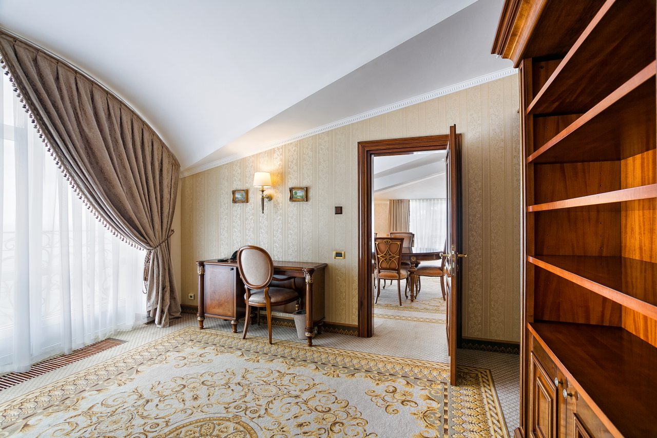 Апартаменты (Брюссель), Гостиница Palmira Palace