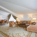 Апартаменты (Брюссель), Гостиница Palmira Palace