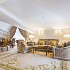 Апартаменты (Милан), Гостиница Palmira Palace