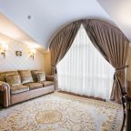 Апартаменты (Милан), Гостиница Palmira Palace