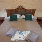 Апартаменты (Семейные с отдельным выходом во дворик.), Жанэ Отель