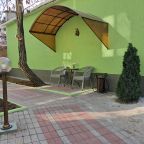 Парковка, Жанэ Отель