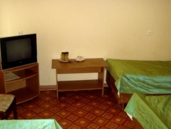 Трехместный (Койко-место в 3-местном номере, с удобствами) гостиницы Жигули-Эконом, Самара
