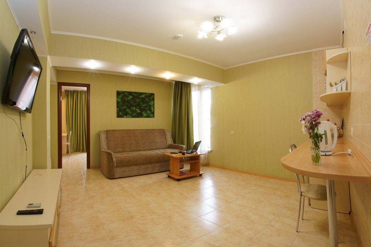 Семейный, Гостевой дом На Горького