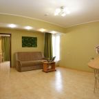 Семейный (Семейная комната), Меблированные комнаты На Горького