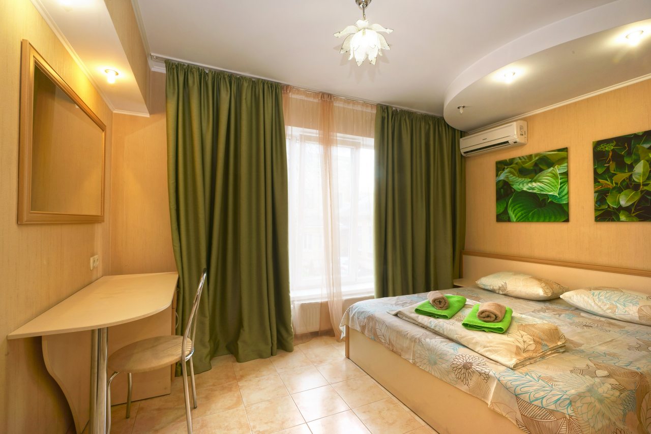 Семейный, Гостевой дом На Горького