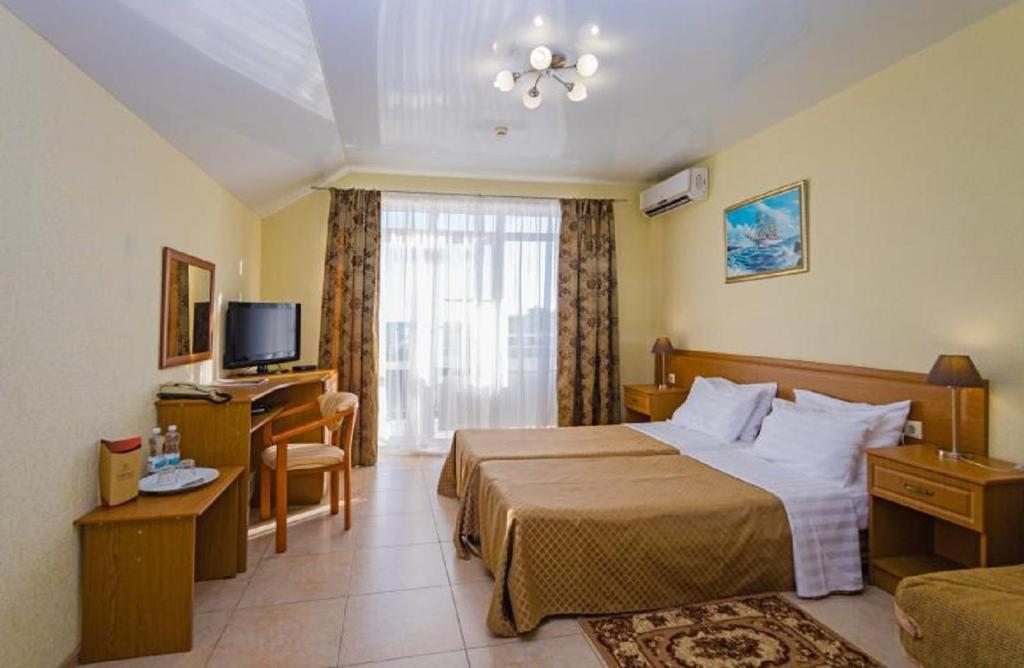 Двухместный (Двухместный номер с 1 кроватью или 2 отдельными кроватями) курортного отеля Гранд Прибой, Анапа