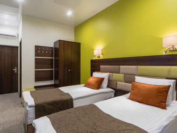 Фотография номера гостиницы Поляна Сказок