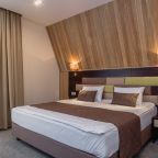 Трёхместный и более (Люкс), Эко-отель Поляна Сказок