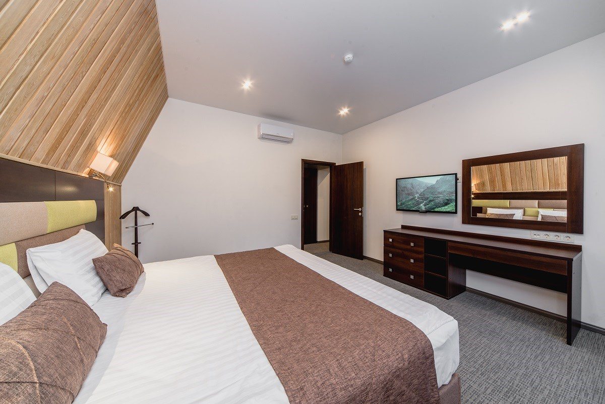 Трёхместный и более (Люкс), Эко-отель Поляна Сказок