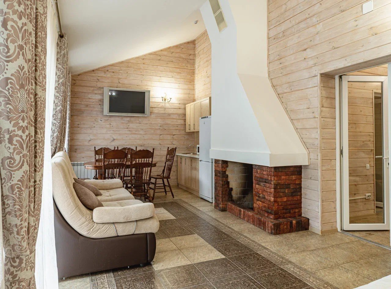 Трёхместный и более (Коттедж 