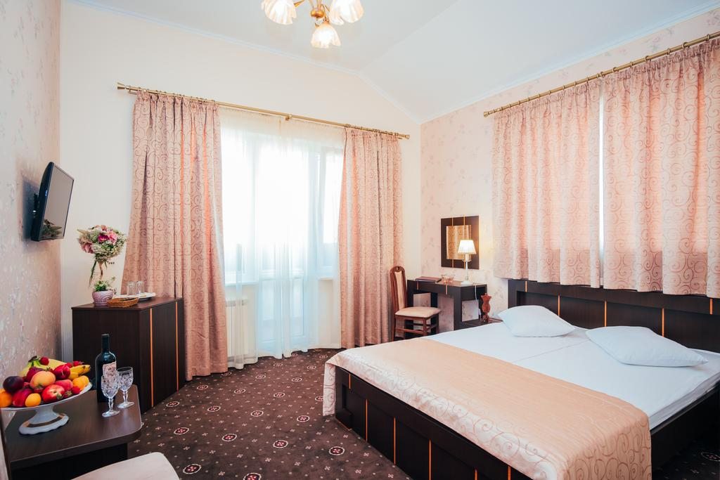 Двухместный (Улучшенный) гостиницы Reiss, Феодосия