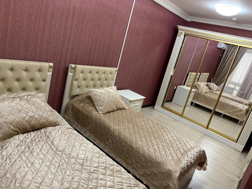 Двухместный (Просторный двухместный номер с 2 отдельными кроватями) гостиницы Академическая, Грозный