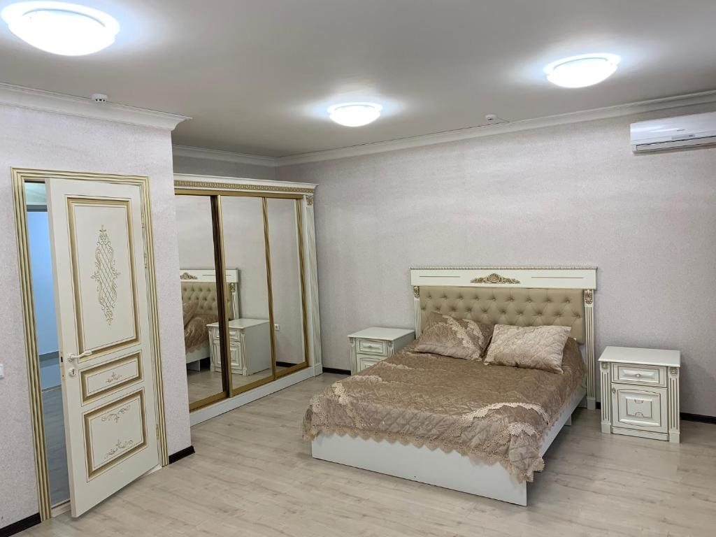 Двухместный (Большой двухместный номер с 1 кроватью) гостиницы Академическая, Грозный