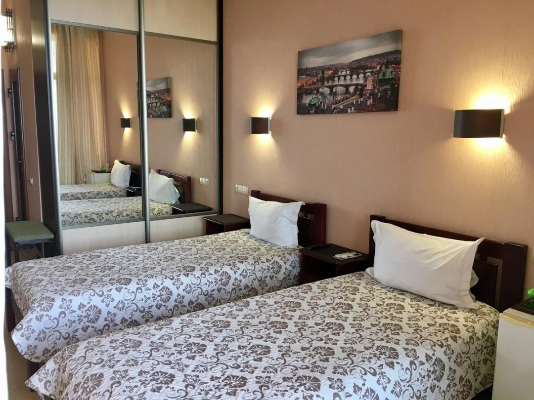 Двухместный (с 2 раздельными кроватями) отеля Sunrise, Феодосия