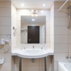 Номер (Комфорт с видом), Санаторно-курортный комплекс Bridge Resort