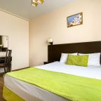 Двухместный (Стандарт  с балконом), Гостиница Meridian Plaza