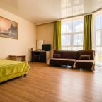 Студио, Гостиница Meridian Plaza