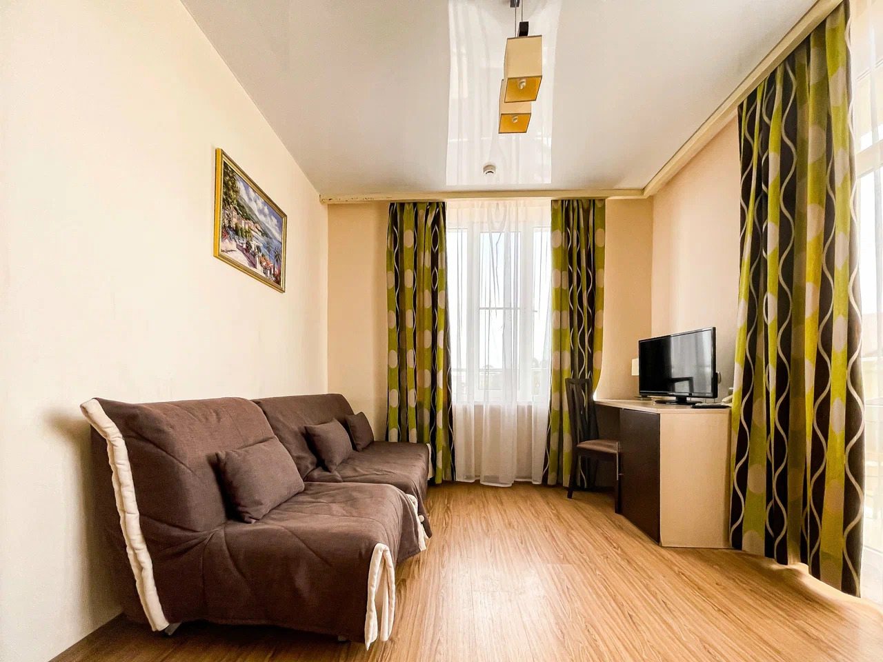 Люкс (Двухкомнатный), Гостиница Meridian Plaza