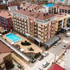 Своя ухоженная территория, Отель Gala Palmira