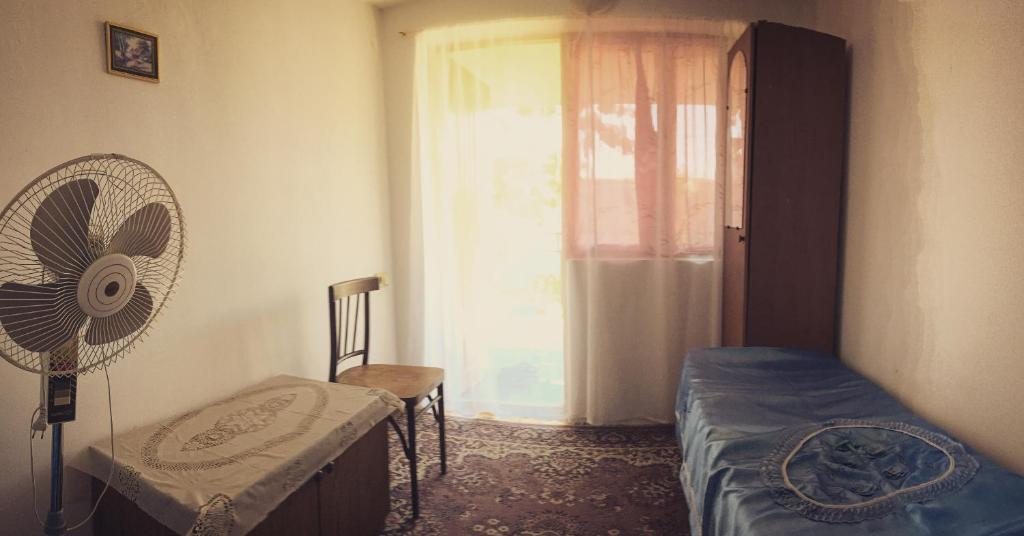 Двухместный (Двухместный номер эконом-класса с 2 отдельными кроватями) гостевого дома Новоселов, Витязево