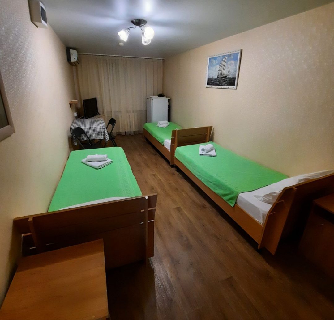 Трехместный (Трёхместный ( номер 44)) гостиницы Руслан, Лазаревское