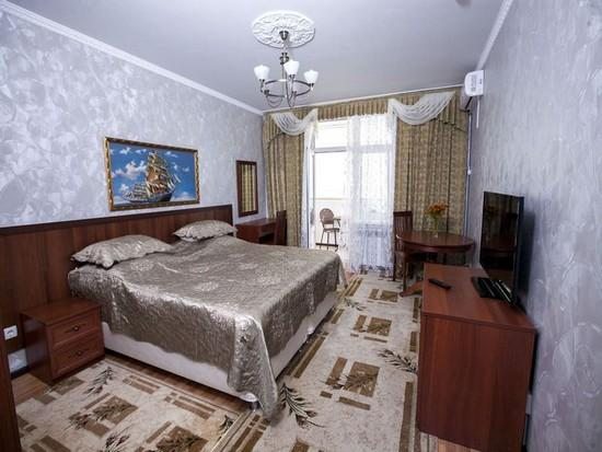 Апартаменты (Трехкомнатный) отеля Русь, Новороссийск