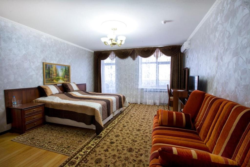 Апартаменты (Улучшенные апартаменты) отеля Русь, Новороссийск