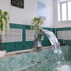 Крытый бассейн (работает круглый год), Санаторий имени В. В. Володарского