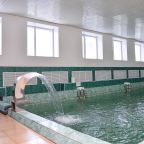 Крытый бассейн (работает круглый год), Санаторий имени В. В. Володарского