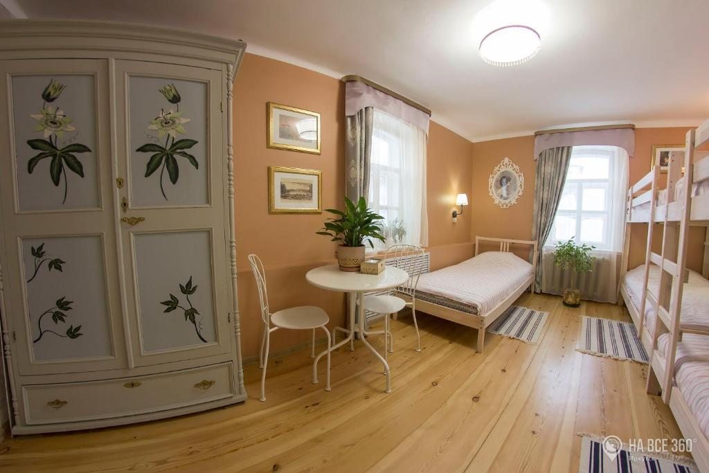 Номер (Односпальная кровать в общем номере для мужчин и женщин) хостела Hostel Shiksha, Иркутск