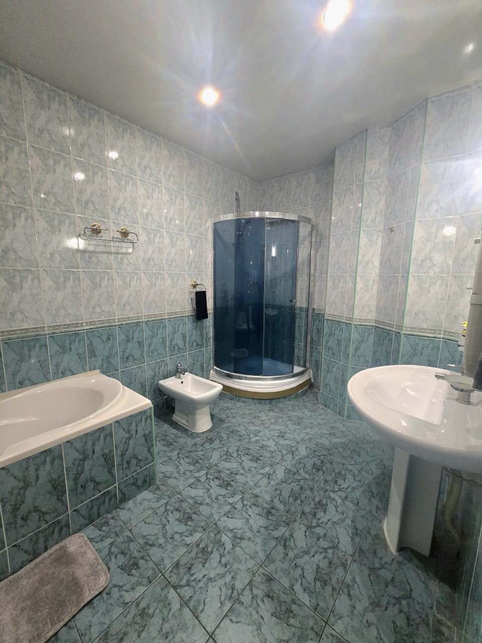 Апартаменты (Однокомнатные), Гостиница Пещера