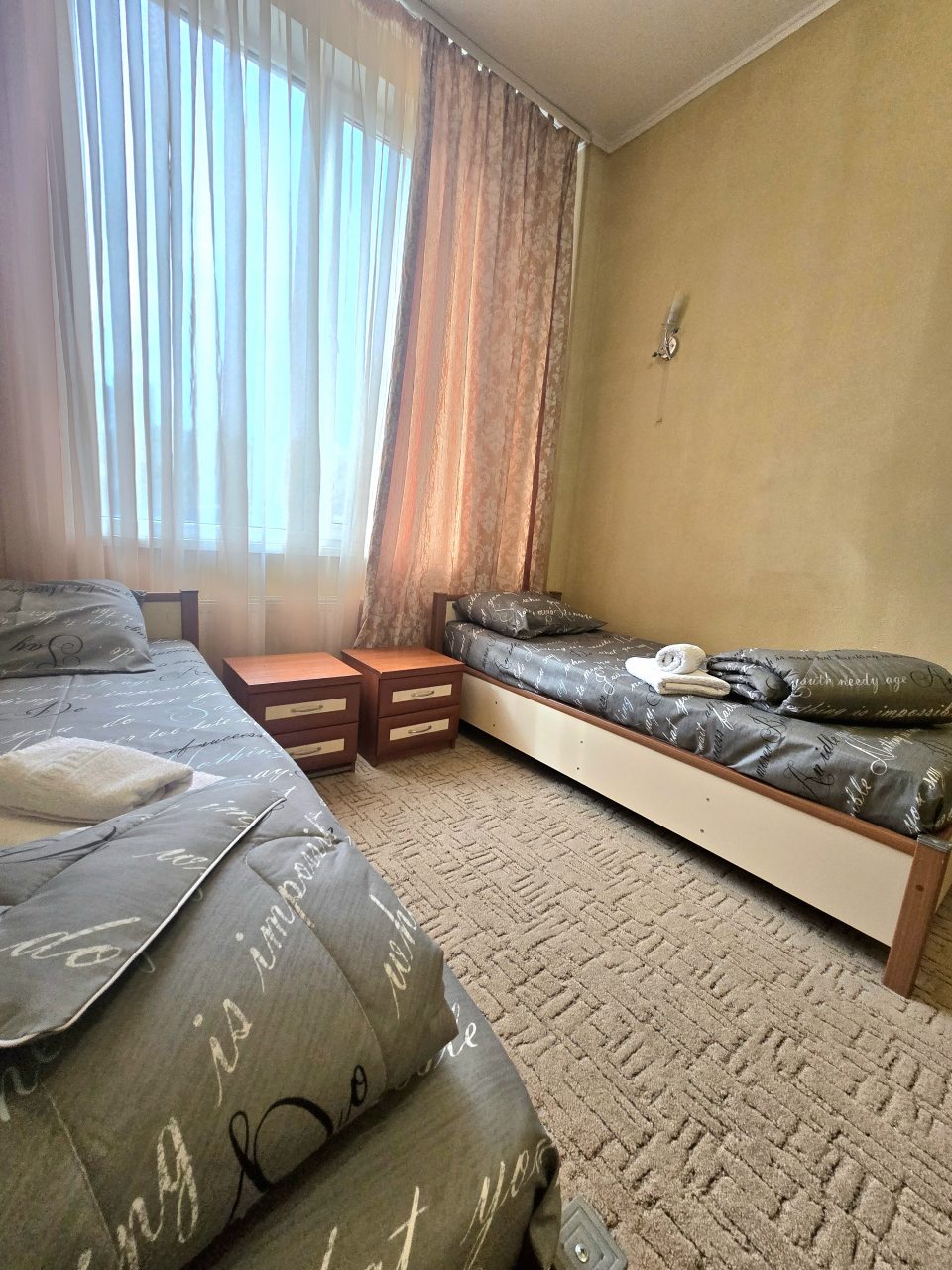 Апартаменты (Трехкомнатные), Гостиница Пещера
