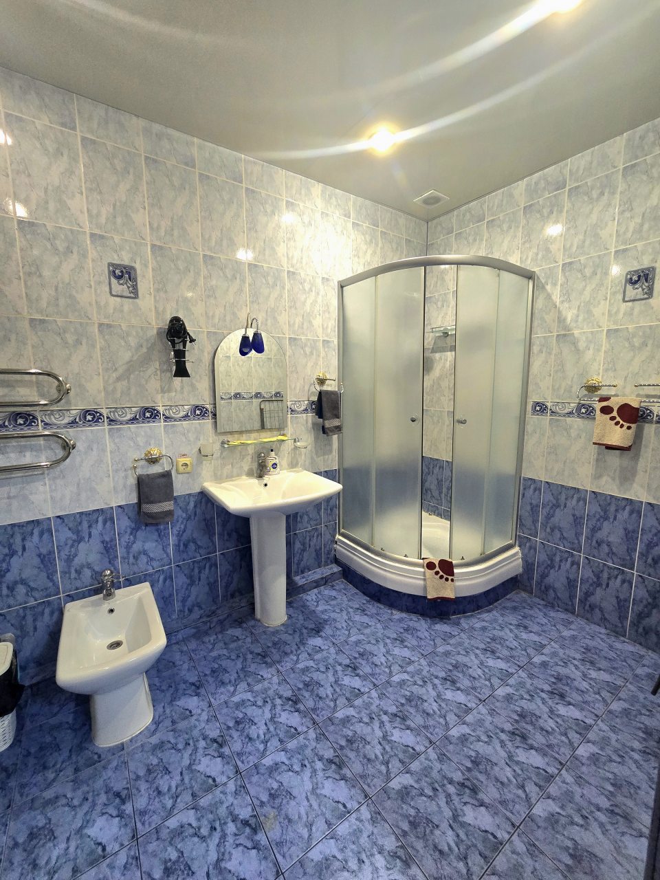 Апартаменты (Трехкомнатные), Гостиница Пещера