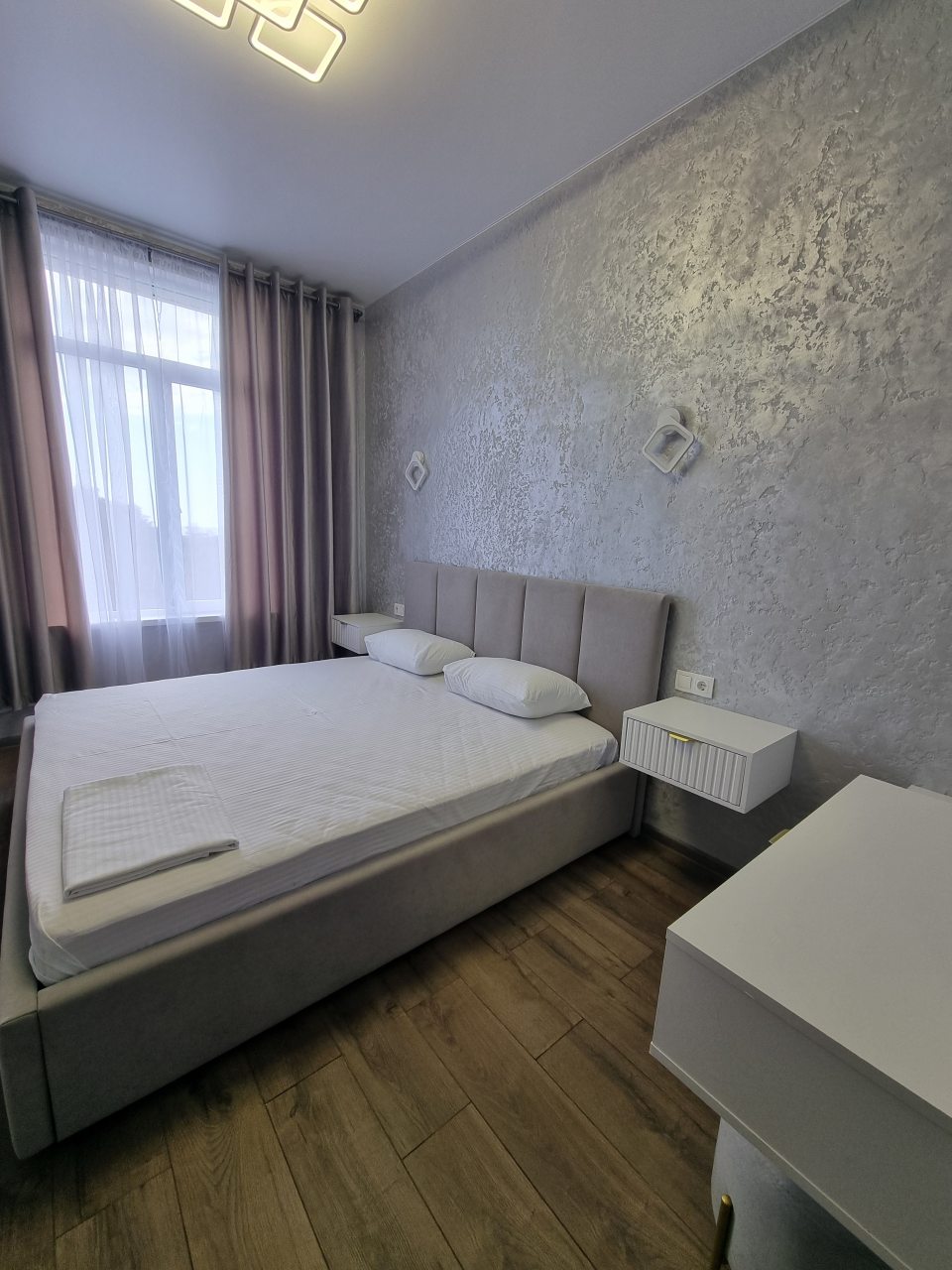 Апартаменты (Двухкомнатные с балконом), Гостиница Пещера